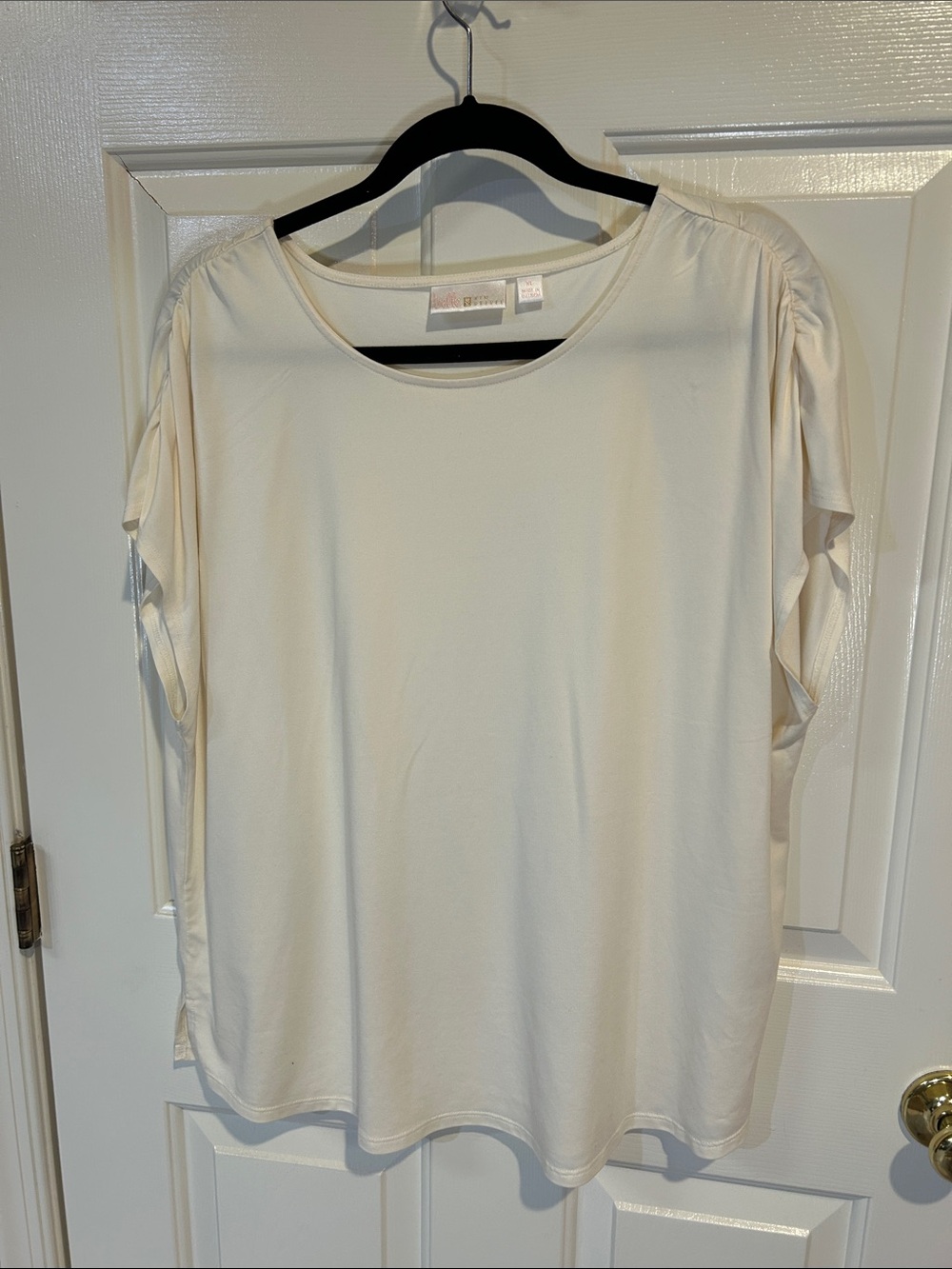 Belle by Kim Gravel Cream Short Sleeve Ruched Shoulder Blend Top